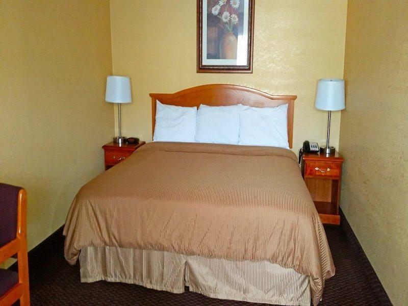Quality Inn Lawrenceburg Extérieur photo