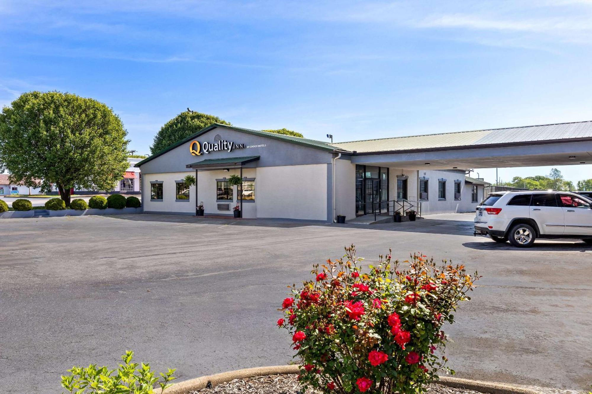 Quality Inn Lawrenceburg Extérieur photo