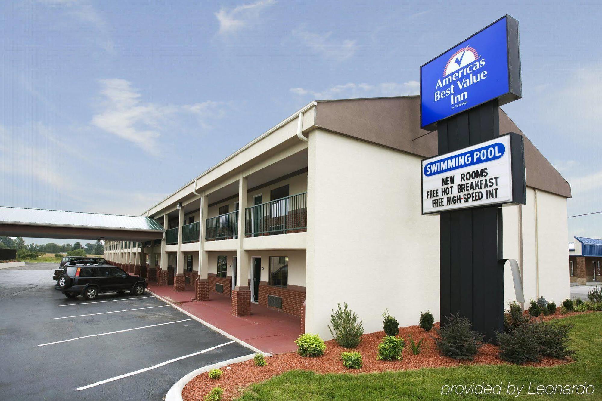 Quality Inn Lawrenceburg Extérieur photo
