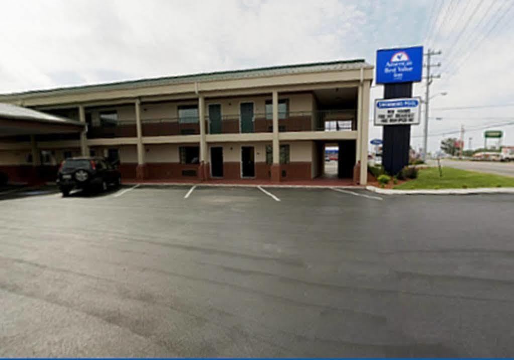 Quality Inn Lawrenceburg Extérieur photo